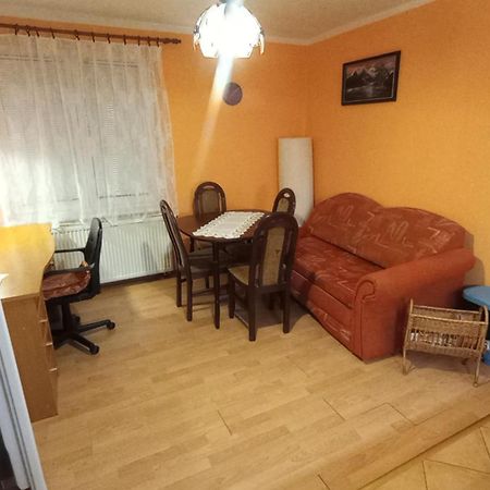 Hannah - Relax Dom Pod Orechom Apartman2 Travnica Bagian luar foto
