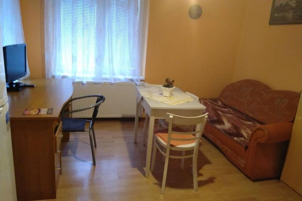 Hannah - Relax Dom Pod Orechom Apartman2 Travnica Bagian luar foto